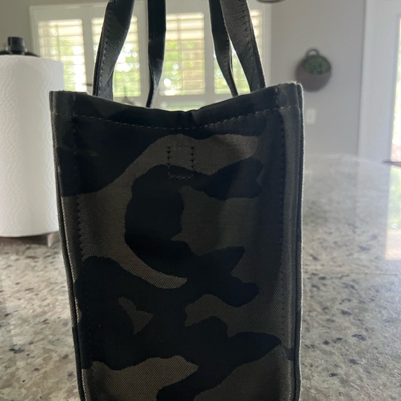 Marc Jacobs Small Camo Jacquard Tote Bag - Picture 4 of 11